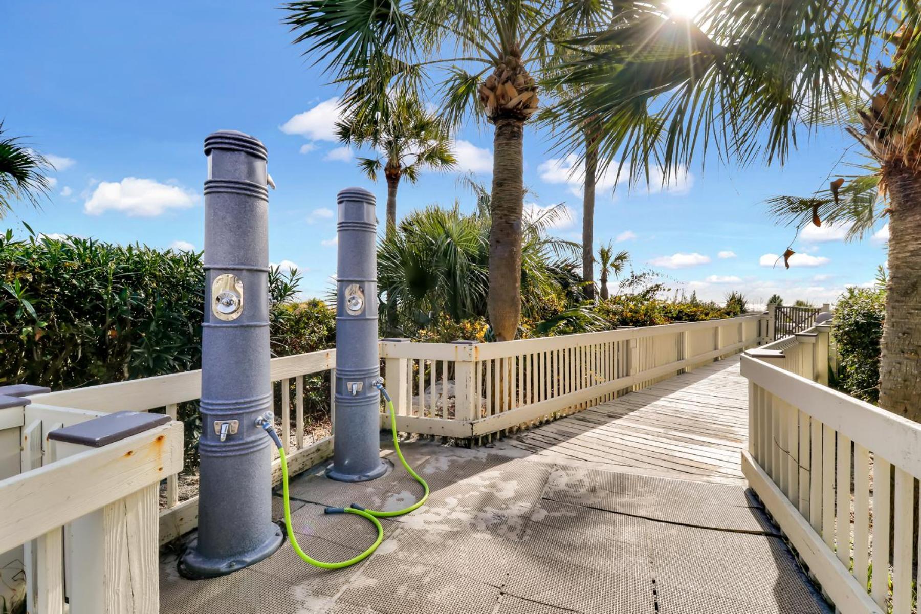 The Breakers #220 Beach Condo, Beautiful Ocean View At Coligny Beach, 4 N Forest Beach Drive Hilton Head, Walk To All Shops Restaurants, Renovated Jan 2024, Vacation Rental Hhi Llc Hilton Head Island Eksteriør billede