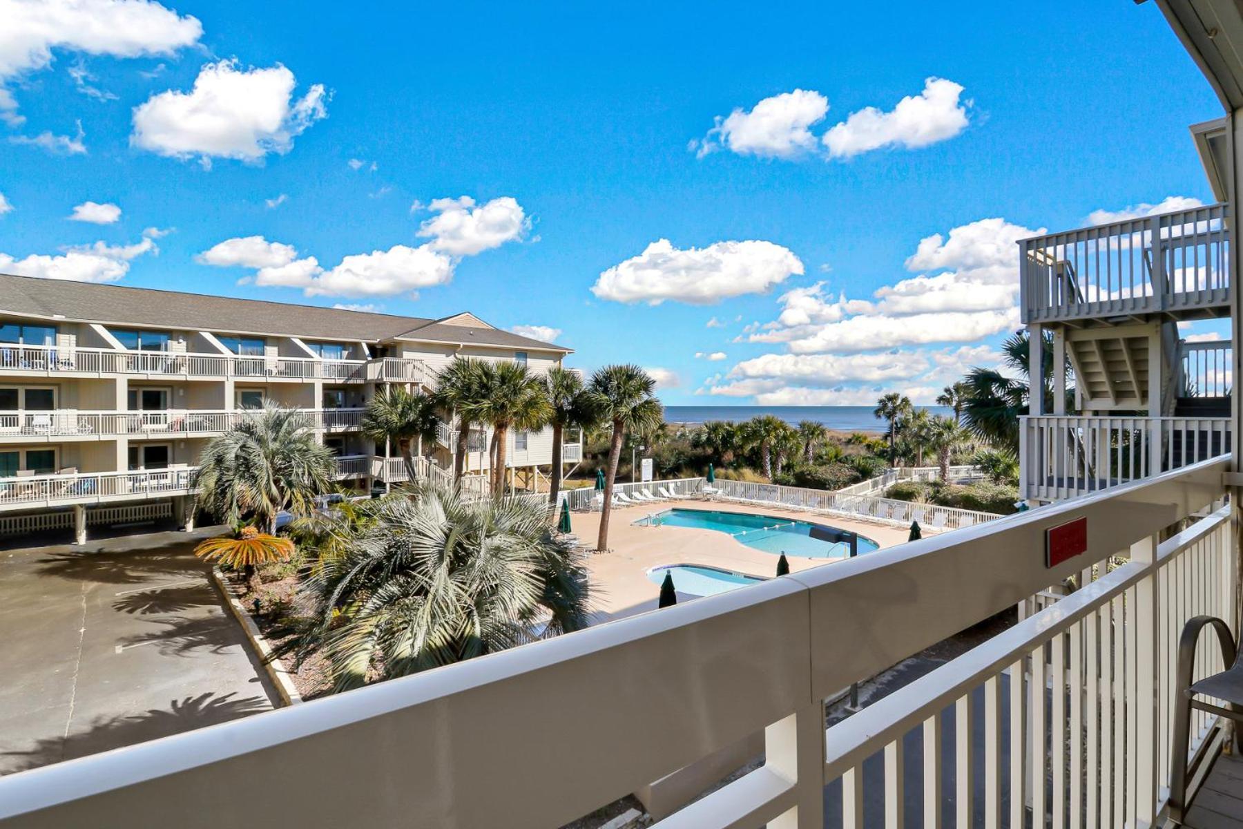 The Breakers #220 Beach Condo, Beautiful Ocean View At Coligny Beach, 4 N Forest Beach Drive Hilton Head, Walk To All Shops Restaurants, Renovated Jan 2024, Vacation Rental Hhi Llc Hilton Head Island Eksteriør billede